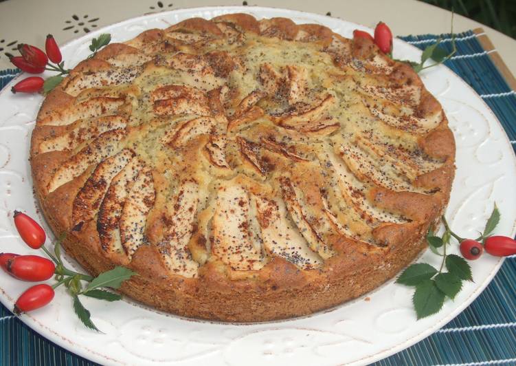 Tarta de manzana con semillas de amapola y limoncello