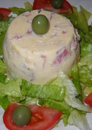 Una foto de Flan de jamón, maíz y manzana