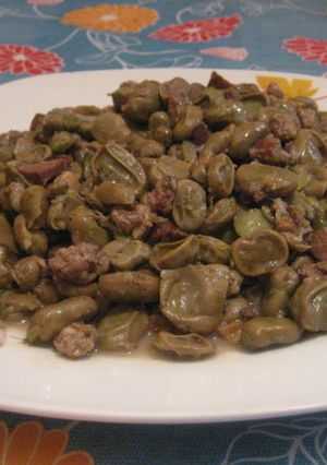Una foto de Habas a la catalana caseras