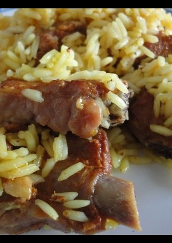Una foto de Arroz con costilla 