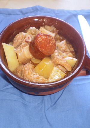Una foto de Callos a la madrileña hechos en cazuela de barro