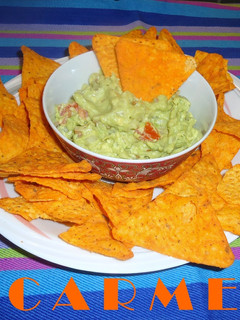 Una foto de Guacamole con Doritos