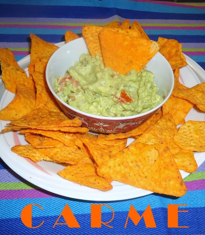 Una foto de Guacamole con Doritos