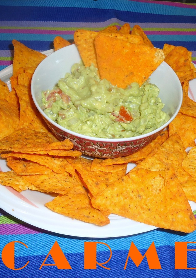 Una foto de Guacamole con Doritos