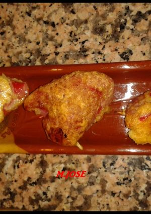 Una foto de Pimientos rellenos de bacalao con salsa verde