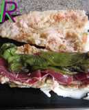 Bocadillo de serranito ibérico