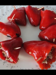 Una foto de Pimientos rellenos frios
