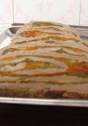 Una foto de Matambre arrollado con verduras