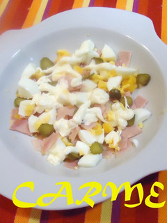 Una foto de Ensalada de jamón york