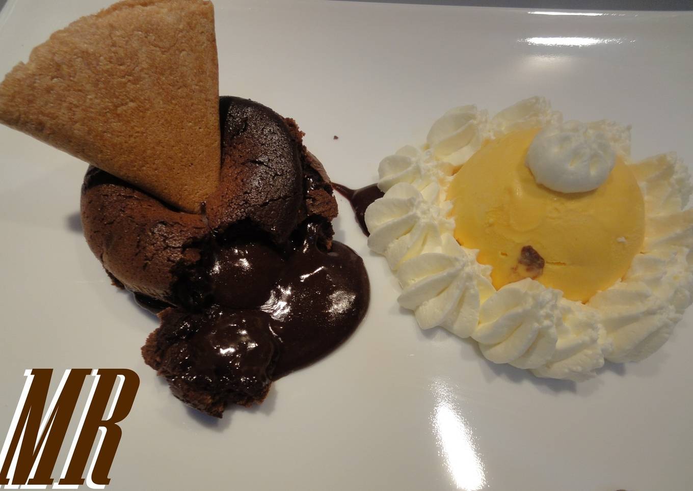 Coulant o volcán de chocolate negro<br />