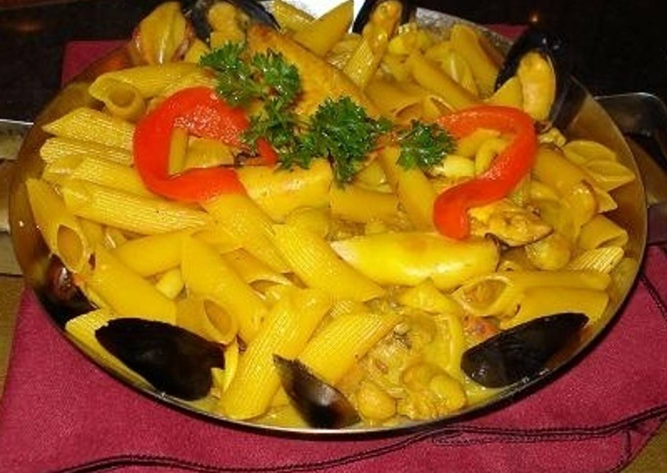 Fideua con mostacholes