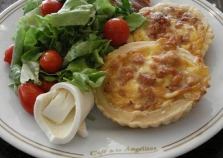 Quiche Lorraine con ensalada verdes