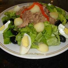 Una foto de Ensalada Nicoise con atún