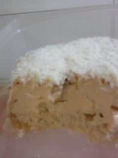 Una foto de Flan de dulce de leche y coco