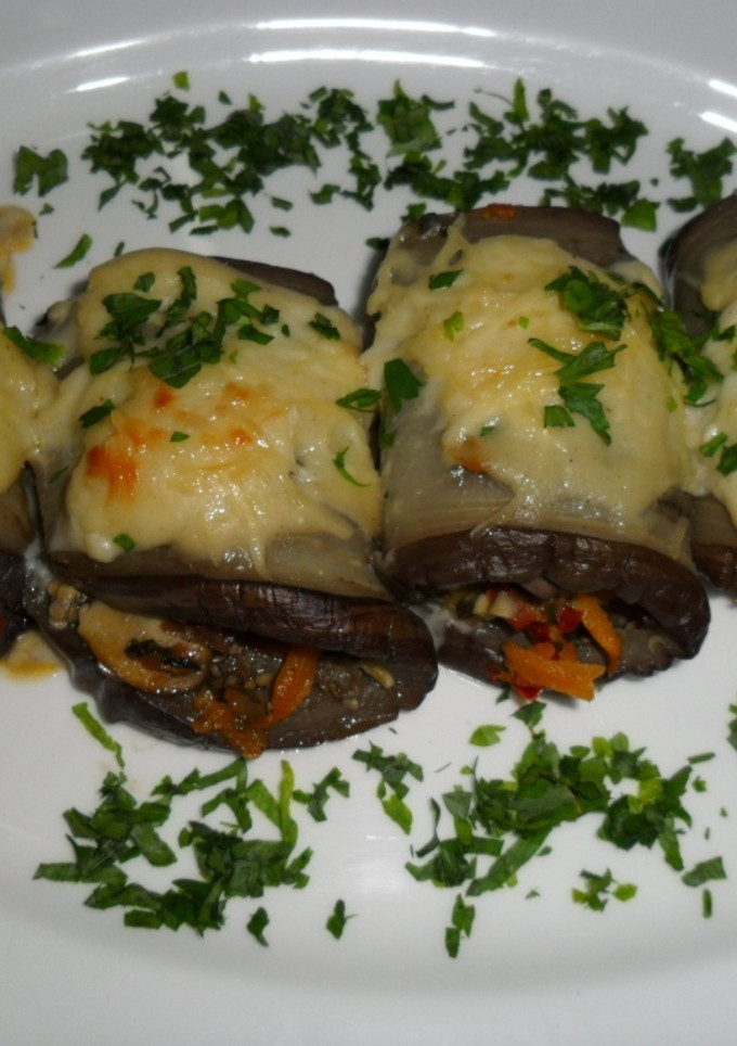 Una foto de Canelones de berenjenas con salsa de queso