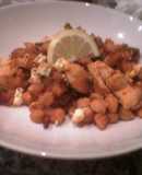 Sorpresa de garbanzos con pollo, cilantro y limón