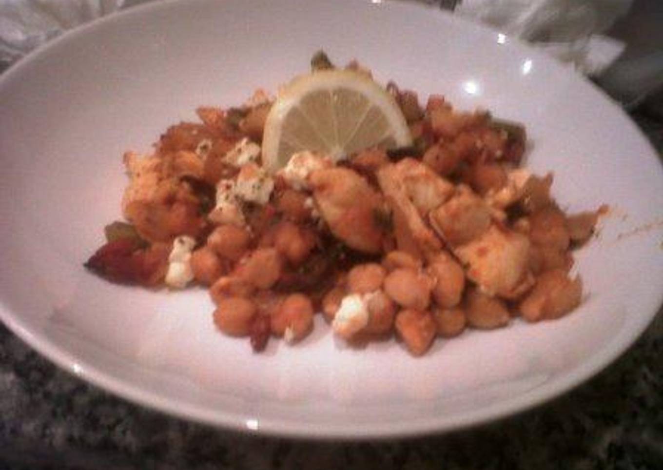 Sorpresa de garbanzos con pollo, cilantro y limón<br />