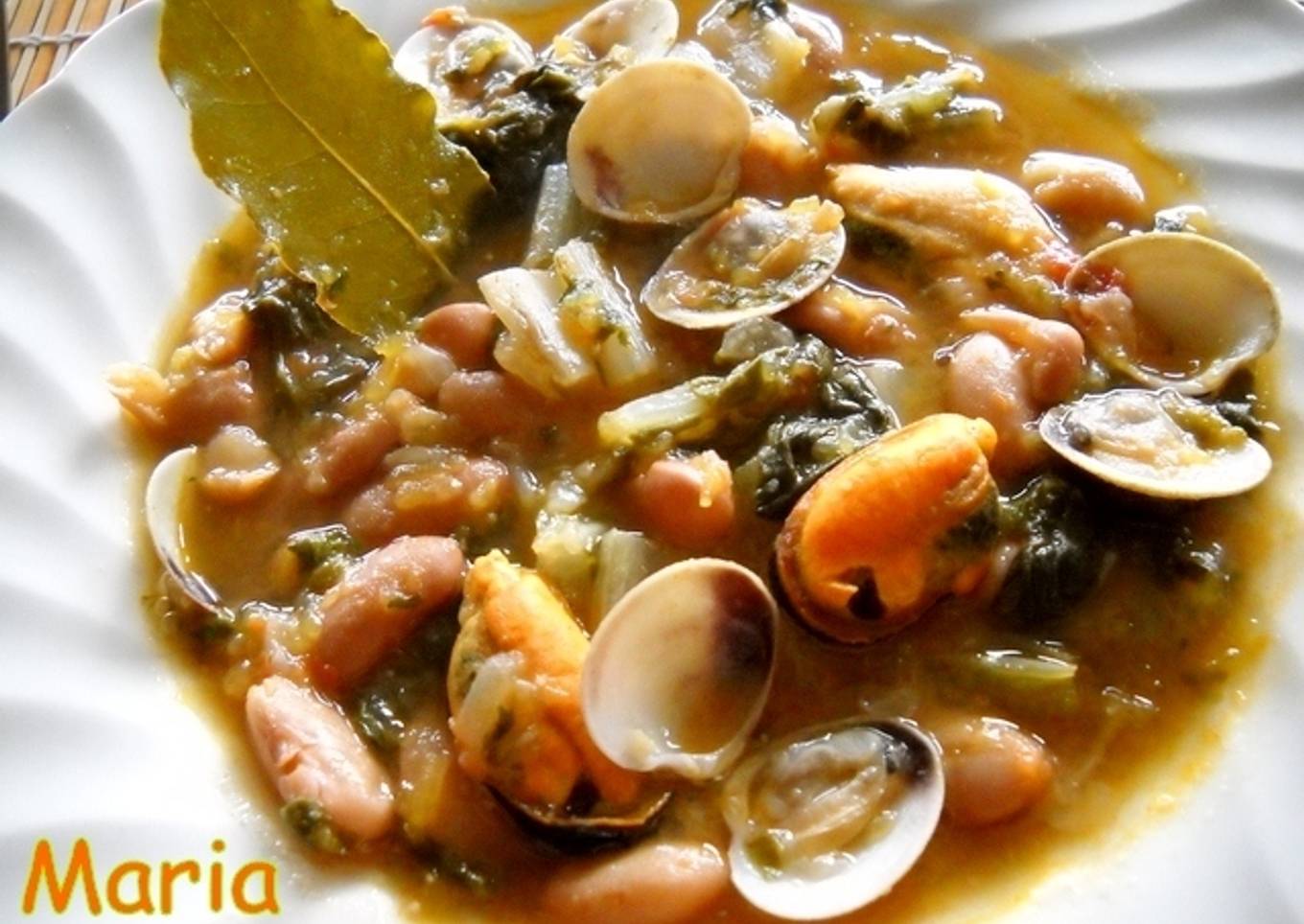 Judías canela con acelgas y chirlas<br />