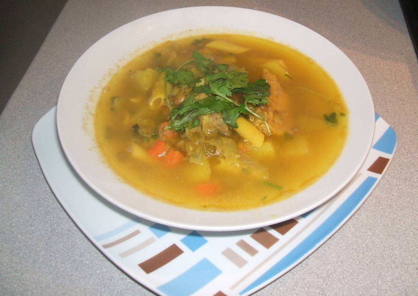 Caldo de lentejas