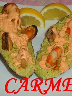 Una foto de Aguacate relleno de marisco