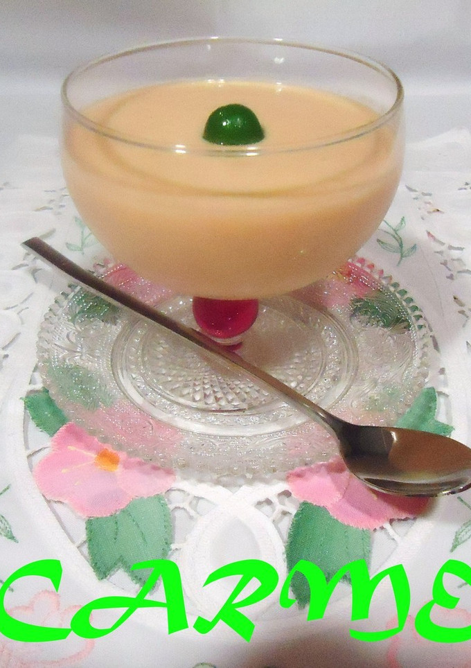 Una foto de Mousse de peras y ciruelas