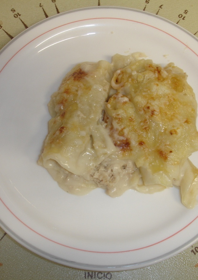 Una foto de Canelones de carne con bechamel de Chef