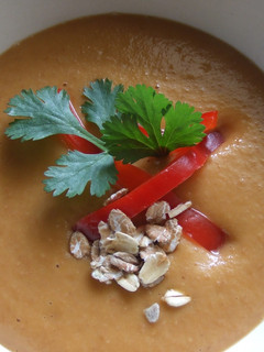 Una foto de Sopa crema de lentejas y avena