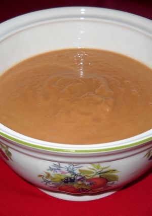 Una foto de Crema de hortalizas con un toque de manzana