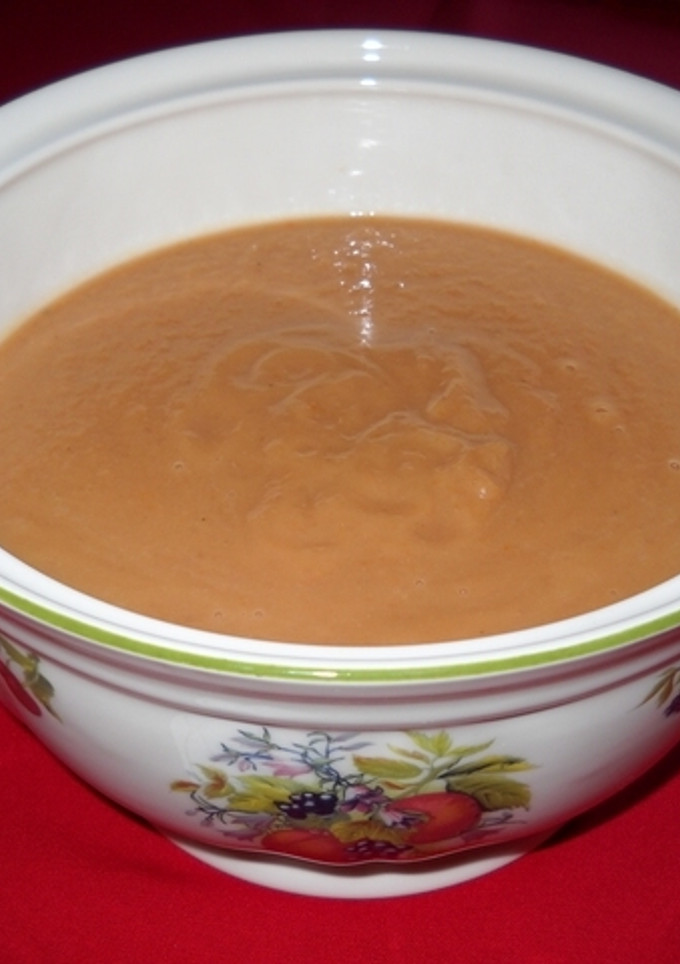 Una foto de Crema de hortalizas con un toque de manzana