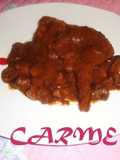 Una foto de Conejo con setas variadas y chocolate