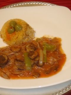 Una foto de Carne deshebrada en salsa de tomate
