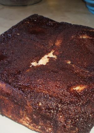 Una foto de Dulce de pan de molde cubierto de chocolate