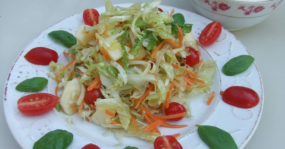 Ensalada De Repollo Blanco Con Manzana Y Salsa Suave De Mostaza Receta ...