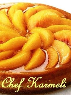 Una foto de Tarta orgánica de queso melocotón y nata