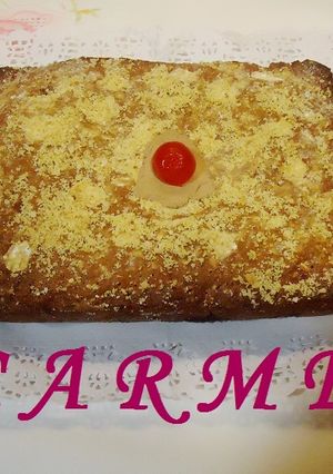 Una foto de Plum cake con chocolate, almendras y pasas
