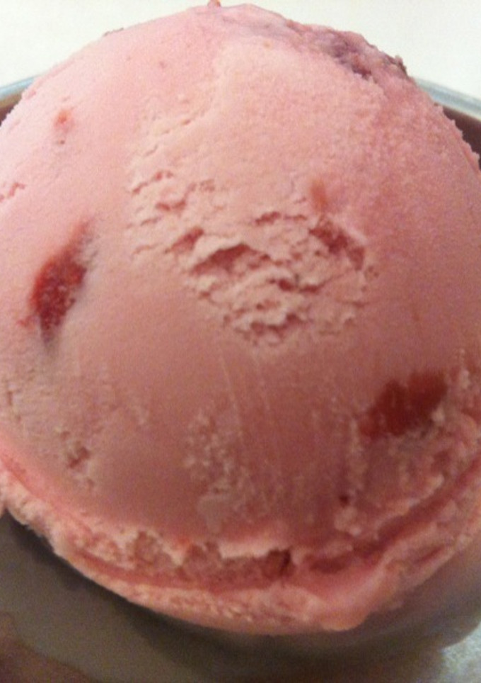 Una foto de Helado de fresa