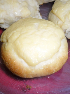 Una foto de Pancitos de vainilla con crema pastelera