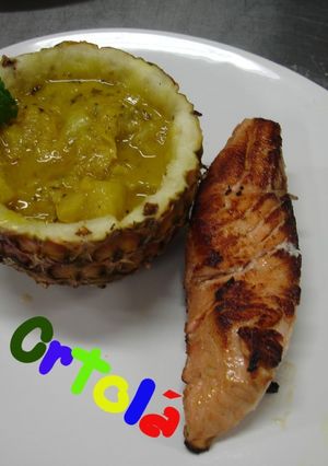 Una foto de Filé de salmão ao molho oriental