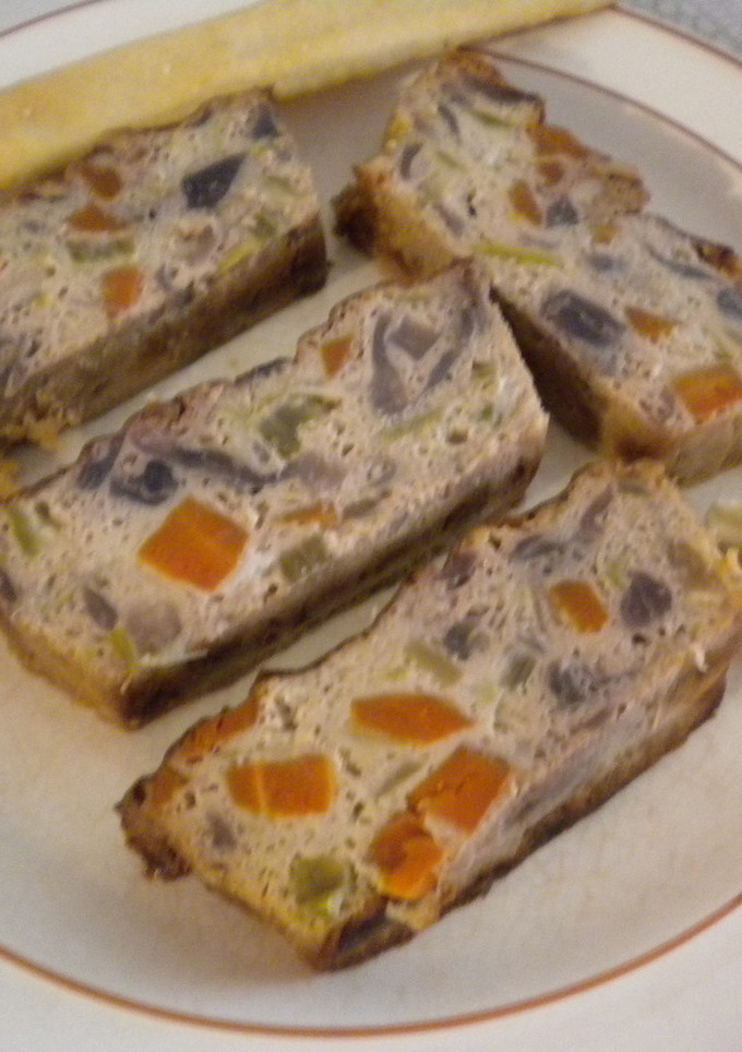 Una foto de Pastel de verduras con nueces