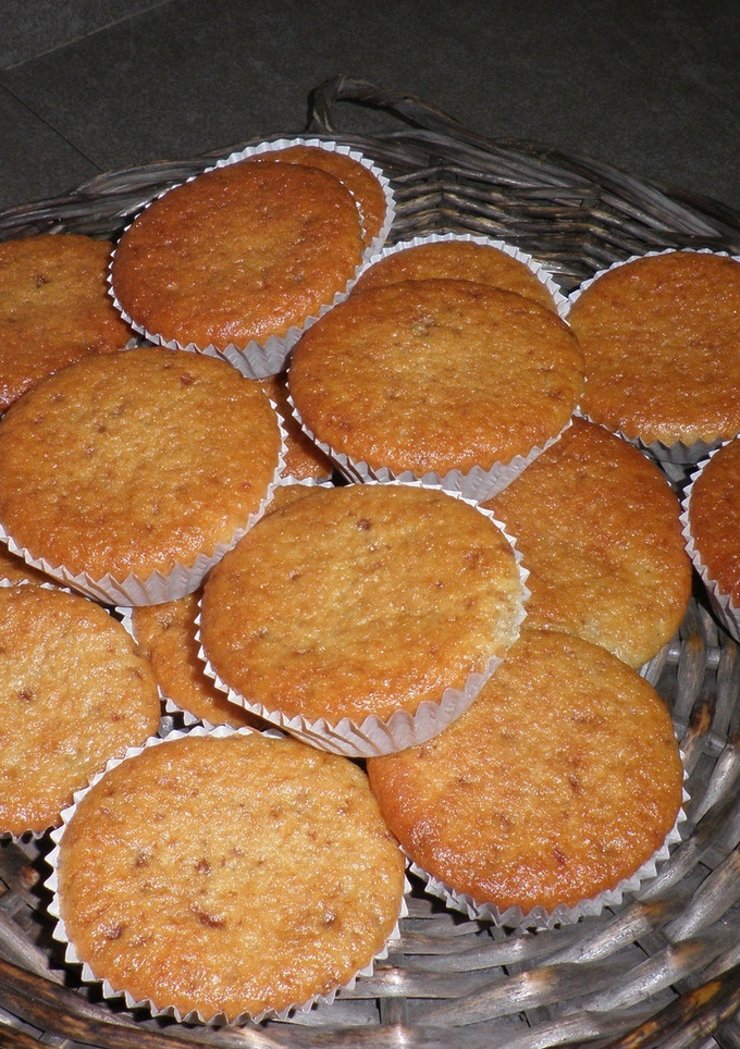 Una foto de Magdalenas caseras con trocitos de chocolate