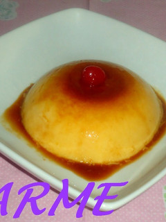 Una foto de Flan de uvas