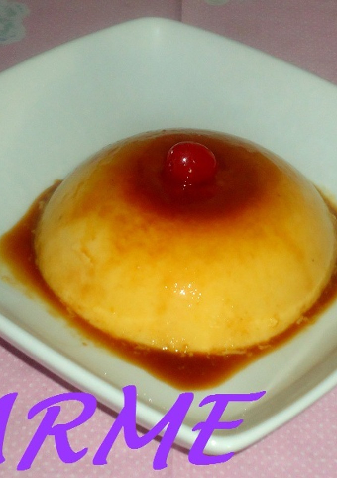 Una foto de Flan de uvas