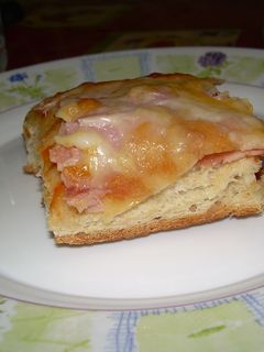 Una foto de Pizza esponjosa estilo pan