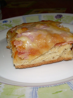 Una foto de Pizza esponjosa estilo pan