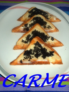 Una foto de Canapés de mozzarella y caviar