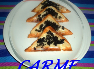 Una foto de Canapés de mozzarella y caviar