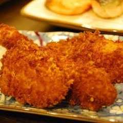 Foto principal de Kaki furai (ostra frita) con ensalada de repollo