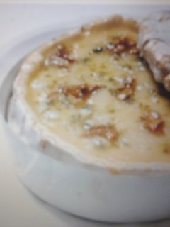 Una foto de Fondue de camembert con gambas