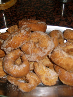 Una foto de Roscos fritos