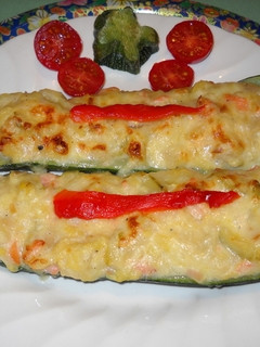 Una foto de Calabacines rellenos de salmón ahumado